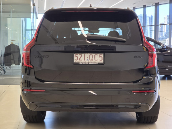 2026 Volvo XC90 L Series  Black Edition SUV image 5
