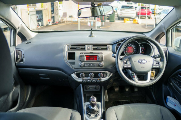 2012 MY13 Kia Rio UB Si Hatch Image 15