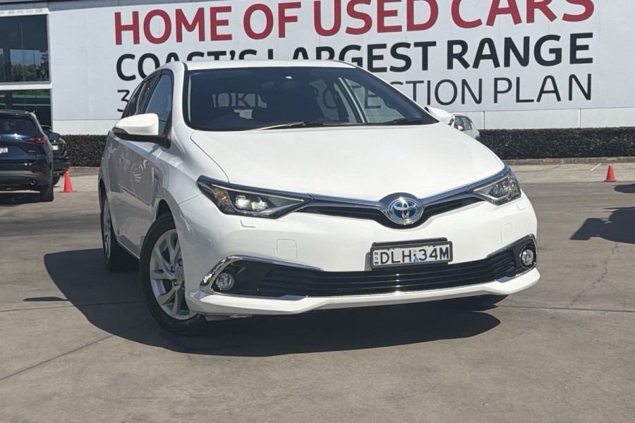 2017 Toyota Corolla ZWE186R Hybrid Hatch Image 1
