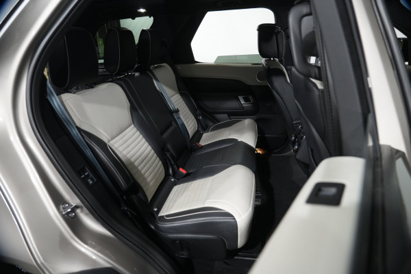 2021 Land Rover Discovery Series 5 P360 R-Dynamic HSE SUV Image 34