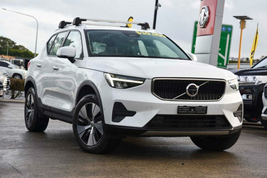 2022 MY23 Volvo XC40 XZ Plus B4 SUV Image 1
