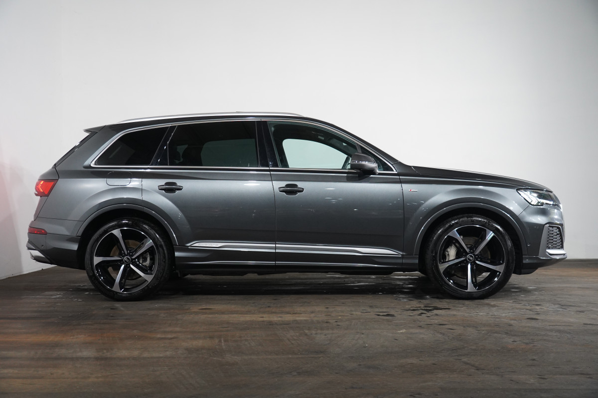 2023 Audi Q7 50 Tdi S Line Quattro Mhev SUV Image 4