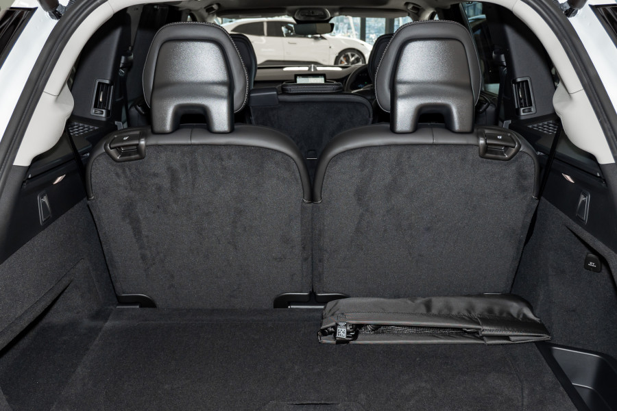 2025 MY26 Volvo XC90 L Series Ultra B5 Dark SUV
