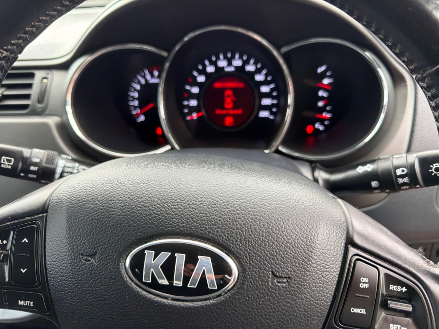 2014 Kia Rio IHS6D2A1FGG829 Si Hatch Image 5