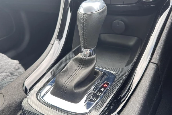 2015 Holden Ute VF SV6 Ute Image 25