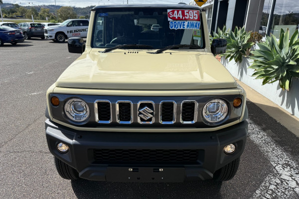 2025 Suzuki Jimny XL Wagon Image 4