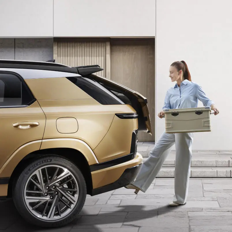 Hands-free power tailgate Image