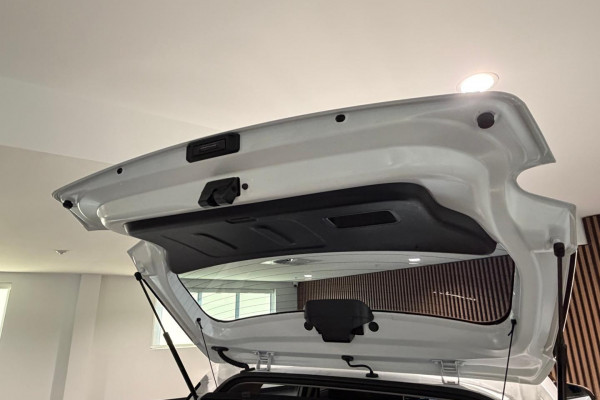 2020 Hyundai Venue QX Active SUV Image 8