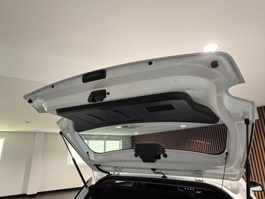 2020 Hyundai Venue QX Active SUV Image 8