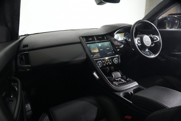 2021 Jaguar E-PACE P250 R-Dynamic S SUV Image 12