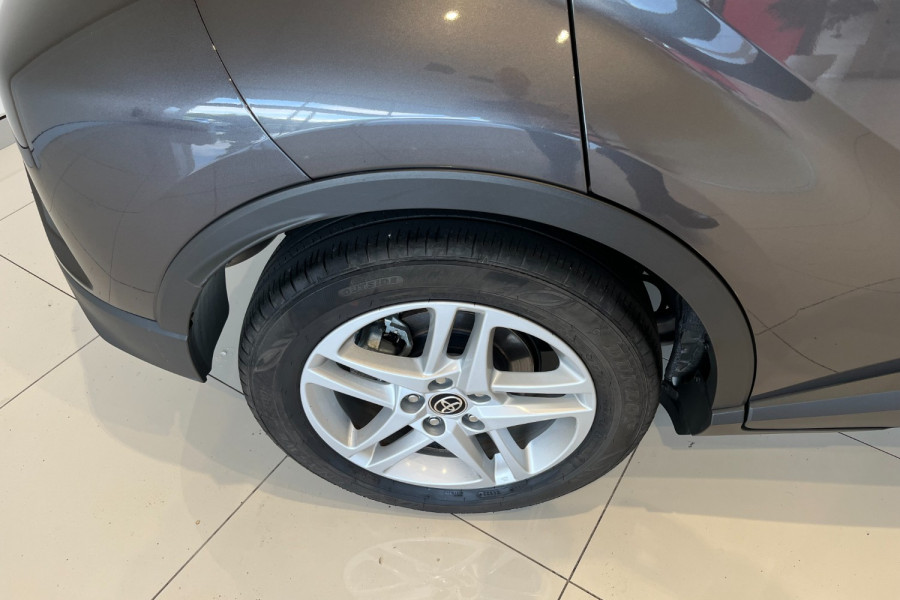 2022 MY21 Toyota C-HR NGX10R GXL SUV Image 15