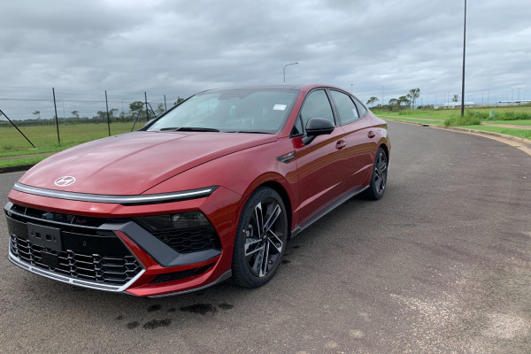 2025 Hyundai Sonata DN8.V4 N Line Sedan Image 5