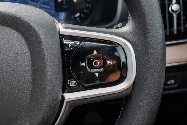 2026 Volvo XC90 L Series Plus B5 Bright SUV Image 11