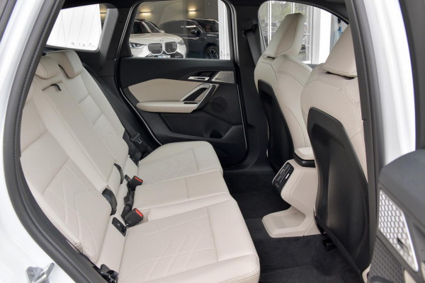 2025 BMW X1 U11 sDrive18i SUV image 5