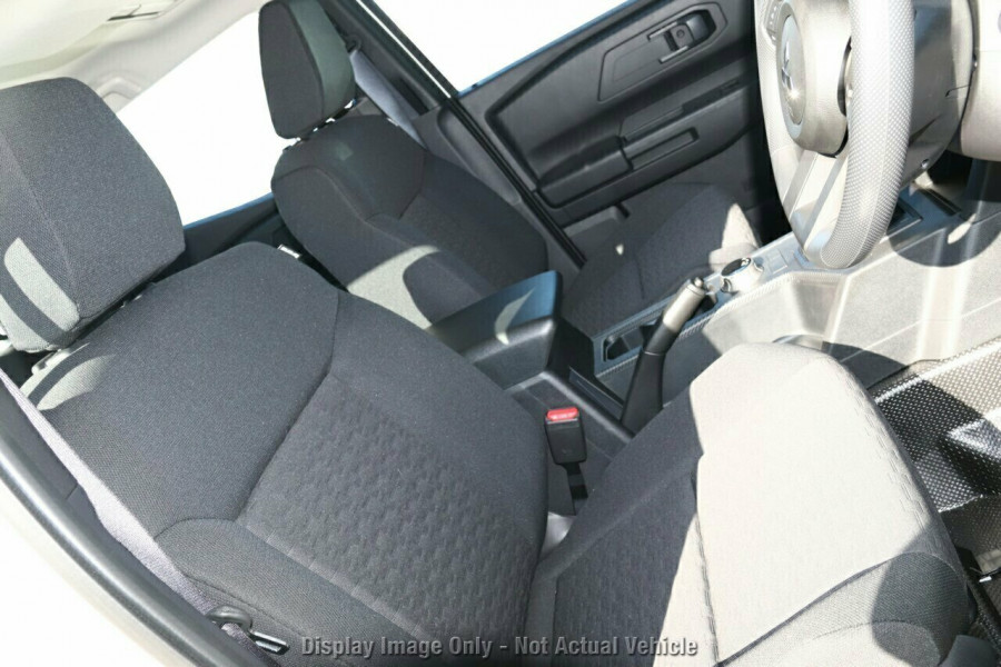 2025 Mitsubishi Triton MV GLX Ute Image 10