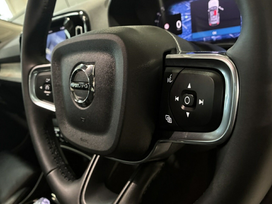 2023 Volvo XC40 XZ Ultimate B5 Dark SUV Image 14