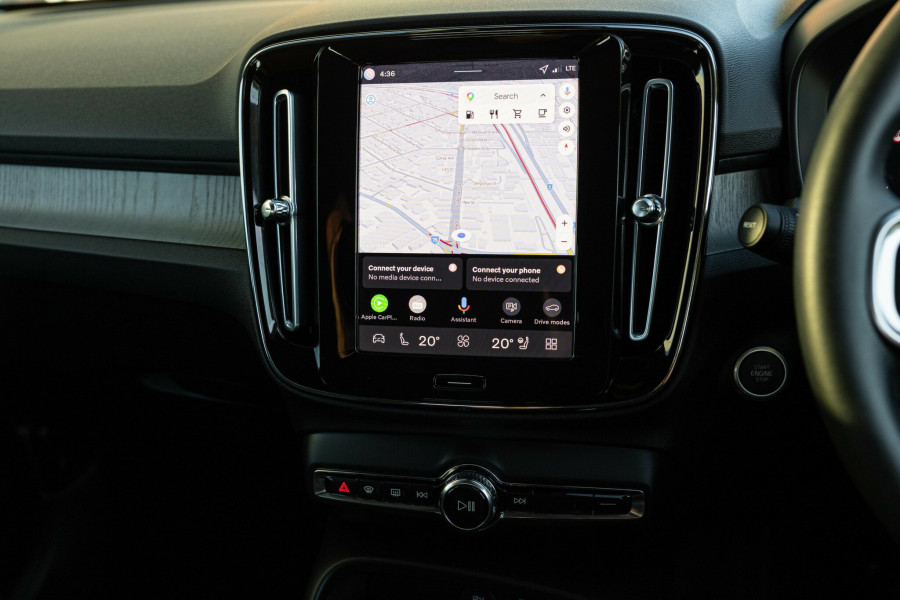 2025 Volvo XC40 XZ Plus B4 SUV Image 22