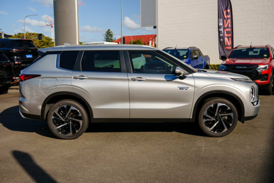 2024 Mitsubishi Outlander ZM PHEV Aspire SUV Image 4