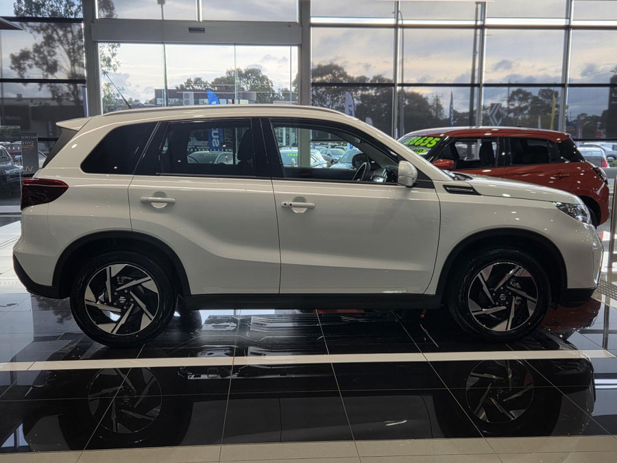 2026 Suzuki Vitara  Turbo Hybrid SUV Image 5