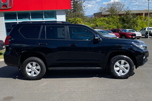 2018 Toyota LandCruiser Prado GDJ150R GXL SUV Image 8