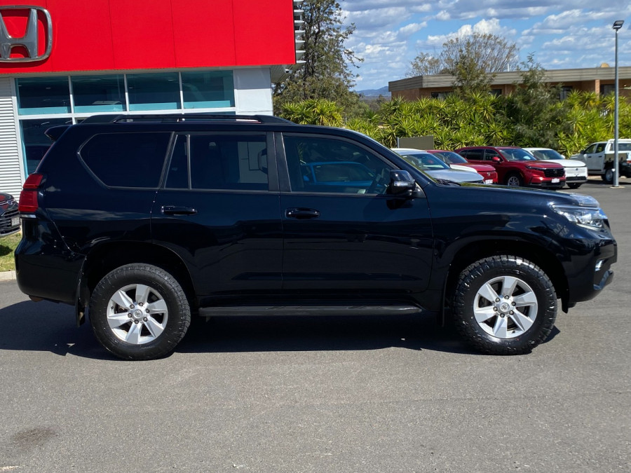 2018 Toyota LandCruiser Prado GDJ150R GXL SUV Image 8