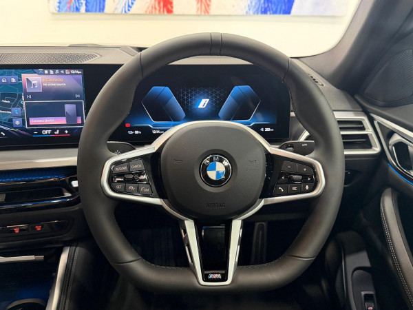 2026 MY25 BMW i4 G26 eDrive35 Hatch image 11