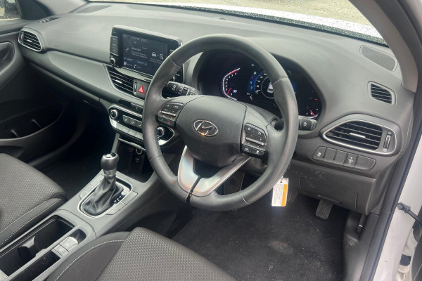 2023 Hyundai i30 PD.V4  Hatch Image 9