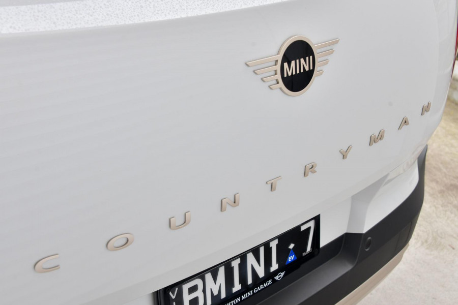 2026 MINI Countryman U25 E Favoured SUV