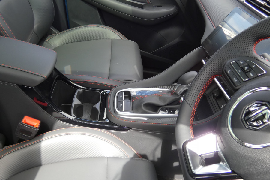 2024 MG ZST S13 ESSENCE SUV Image 17