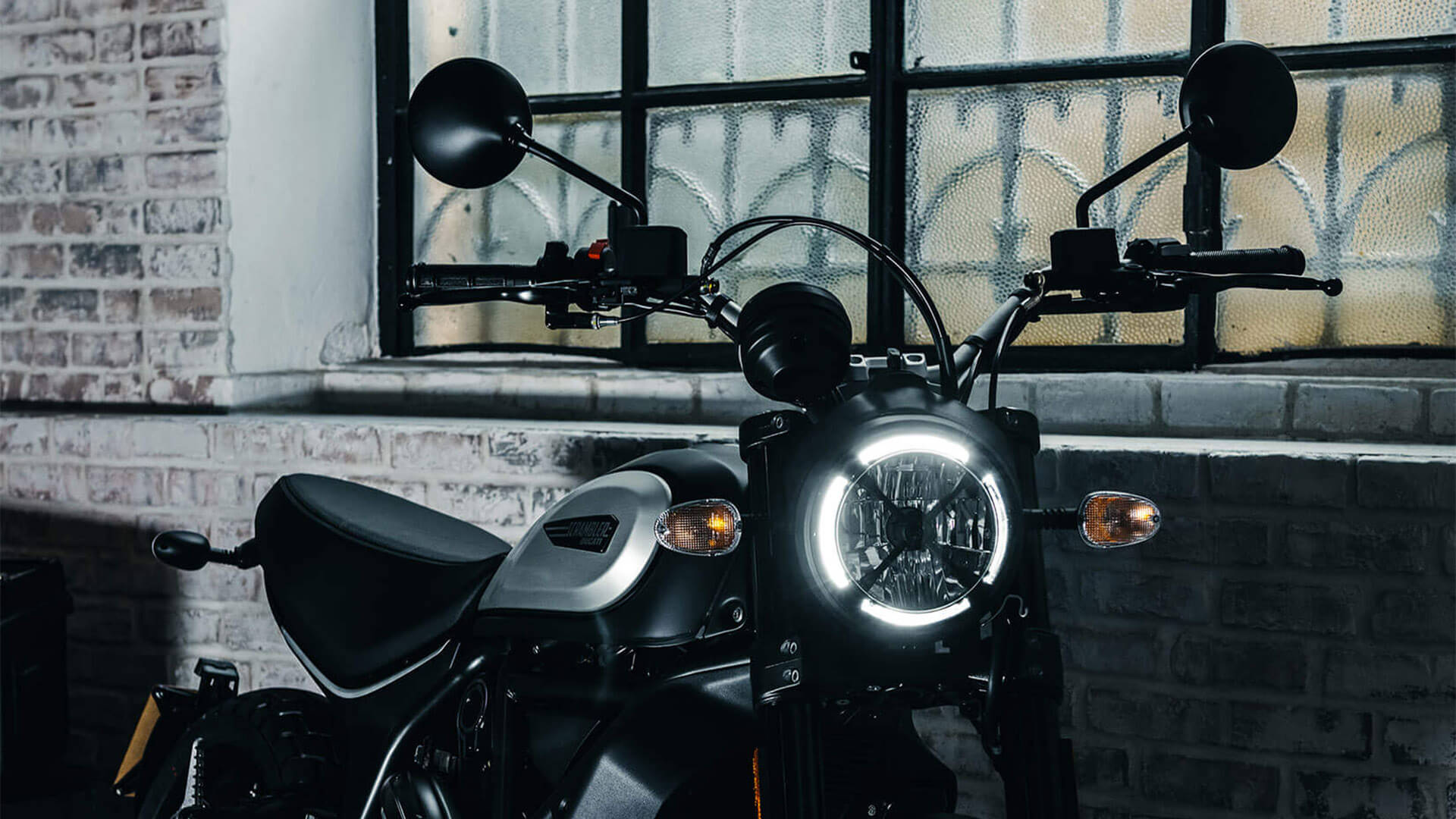 ducati scrambler icon accessories