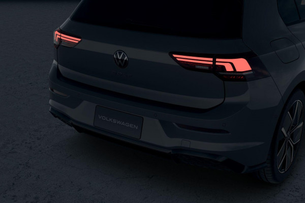 2026 Volkswagen Golf 8.5 110TSI R-Line Hatch Image 5