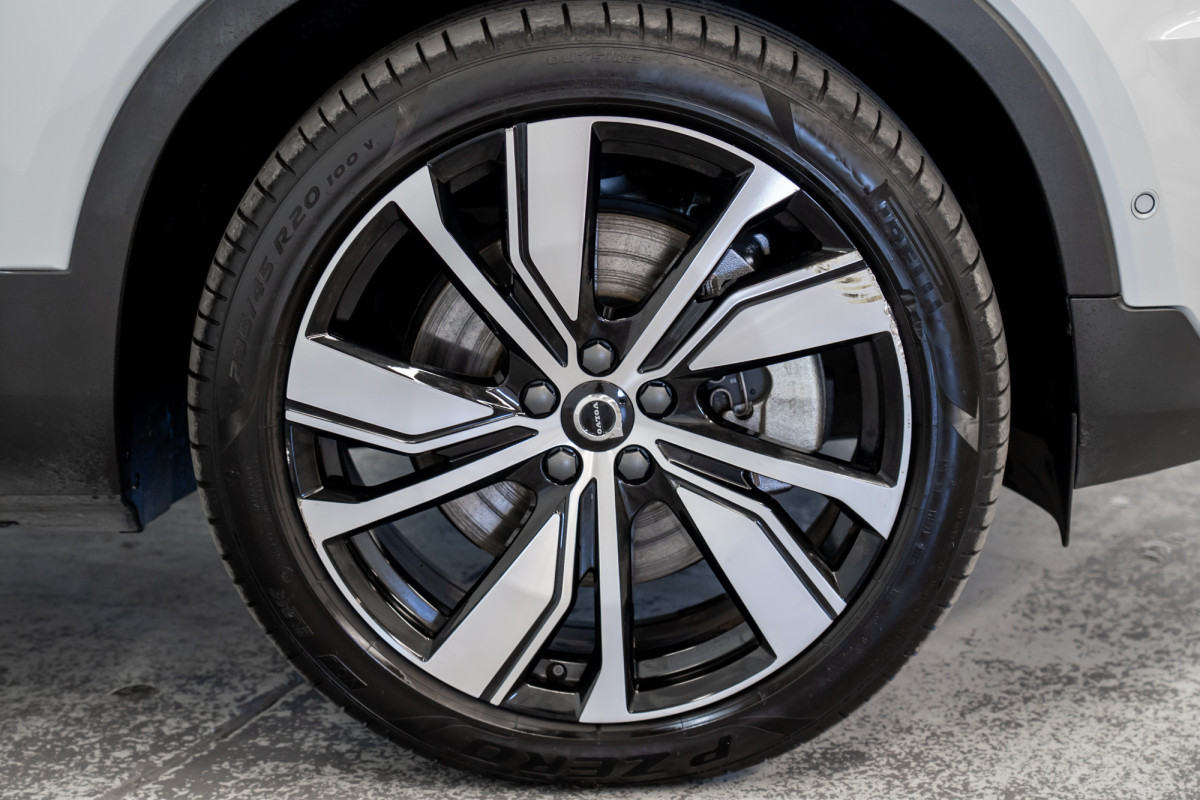 2022 Volvo Xc40 Recharge Pure Electric (Awd) SUV Image 6