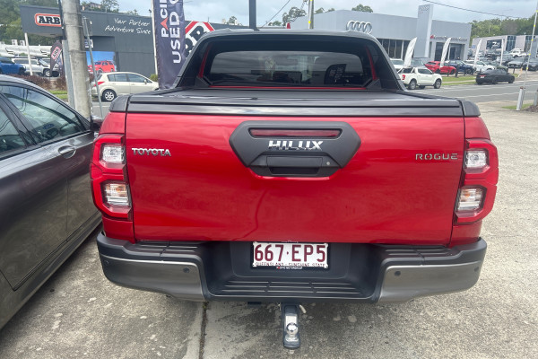 2022 Toyota HiLux GUN126R Rogue Double-Cab Pick-Up Image 5