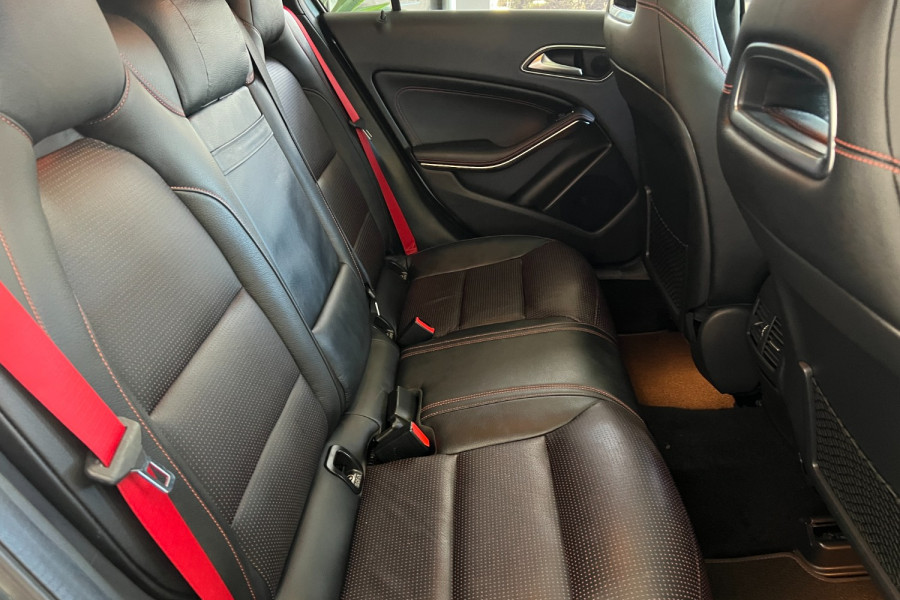 2013 Mercedes-Benz A-Class W176 A250 Hatch Image 12
