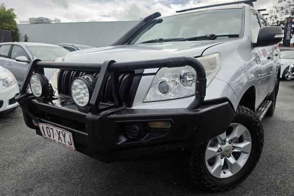 2013 Toyota LandCruiser Prado GDJ150R GX SUV Image 2