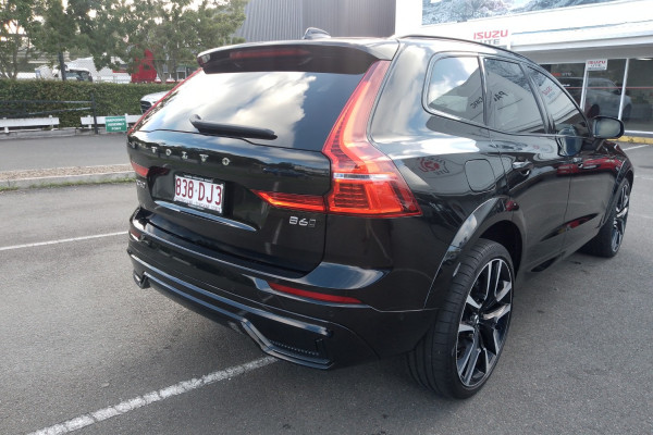 2021 MY22 Volvo XC60 UZ B6 R-Design SUV Image 8