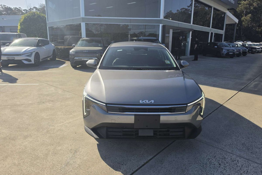 2025 MY26 Kia K4 CL4m S Hatch Image 2