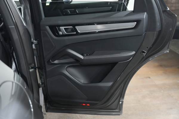 2019 Porsche Cayenne E-Hybrid SUV
