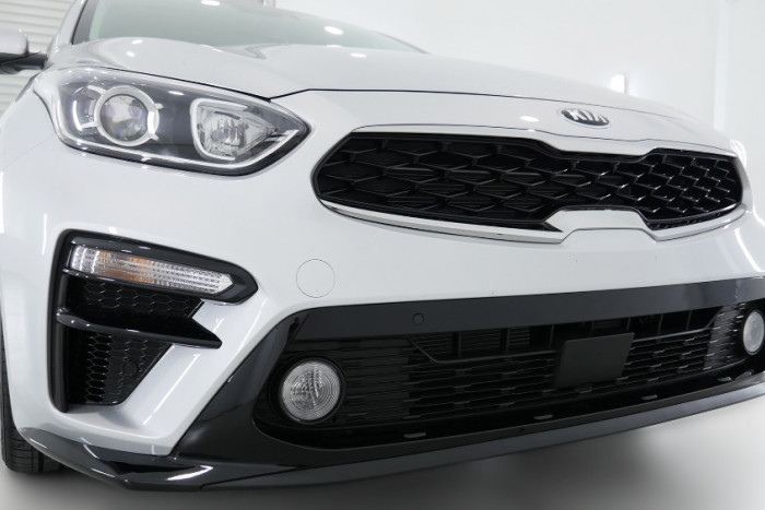 2019 MY20 Kia Cerato Hatch BD S with Safety Pack Hatchback Image 22