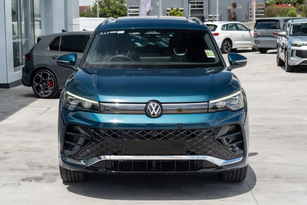 2026 Volkswagen Tiguan CT 150TSI R-Line SUV Image 4