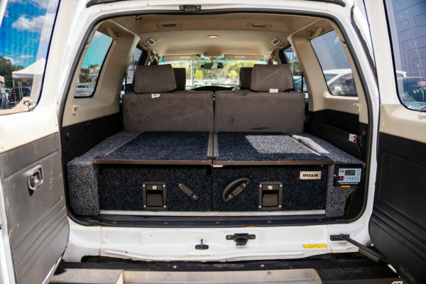 2015 Nissan Patrol GU 9 ST SUV Image 7