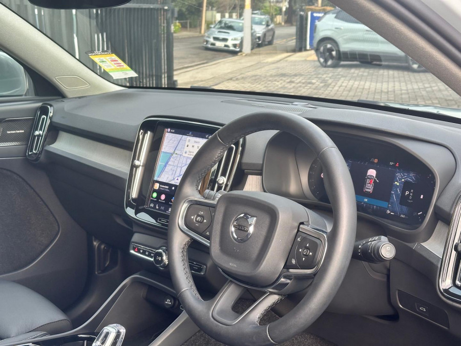 2025 MY26 Volvo XC40 XZ Ultra B4 Bright SUV Image 7