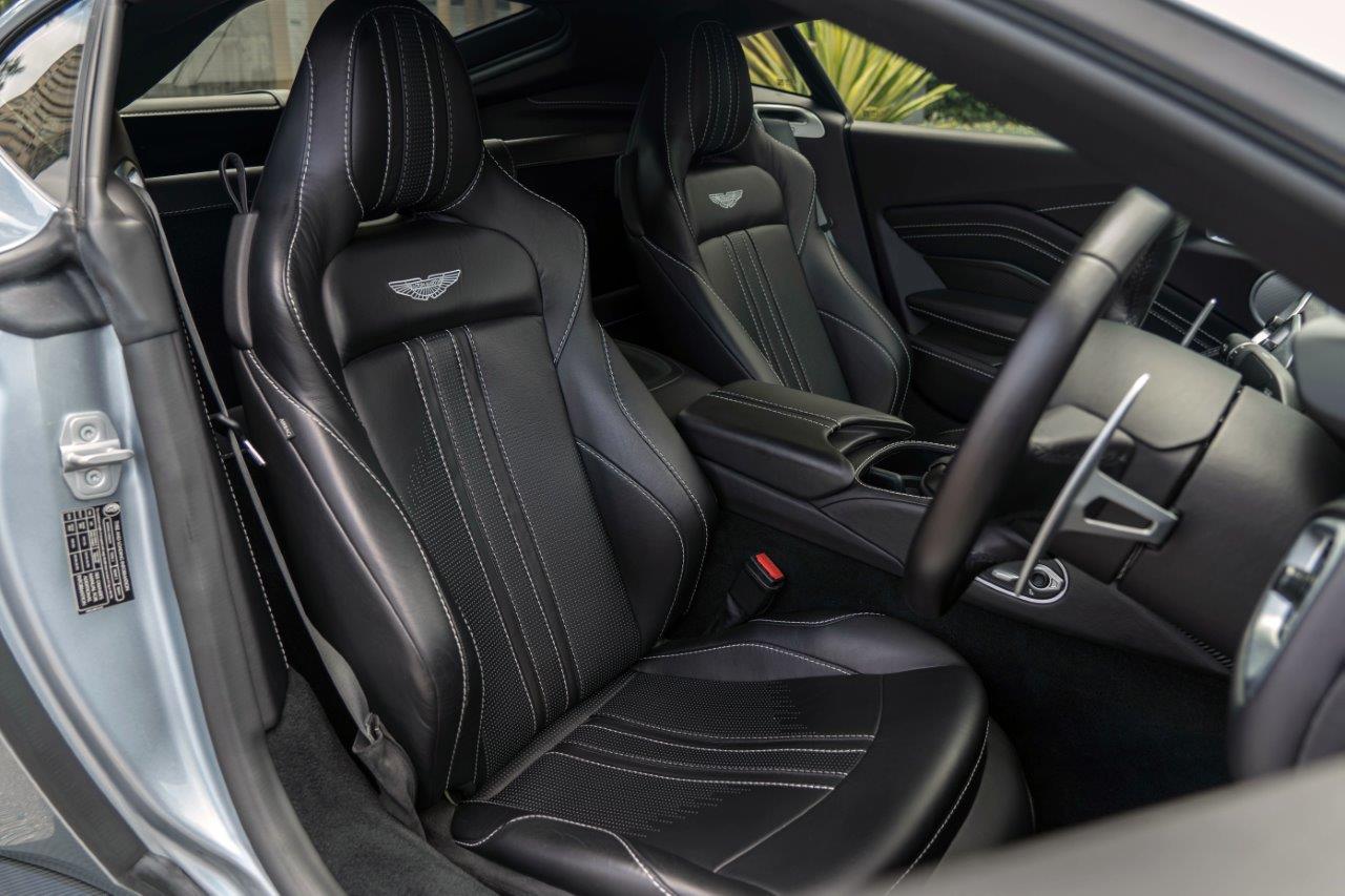 2019 Aston Martin Vantage Coupe Image 9