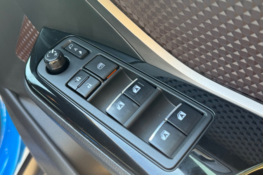 2016 Toyota C-HR NGX50R Koba SUV Image 17