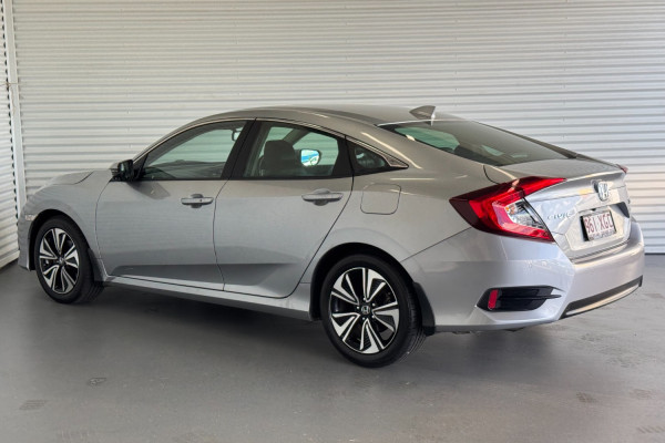2017 MY16 Honda Civic 10th Gen VTi-LX Sedan