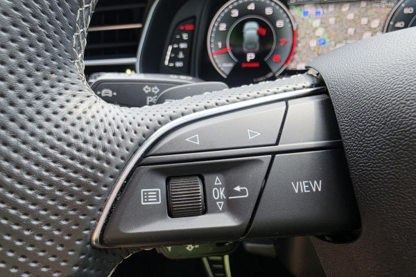 2022 Audi Q7 4M 55 TFSI S line SUV Image 26