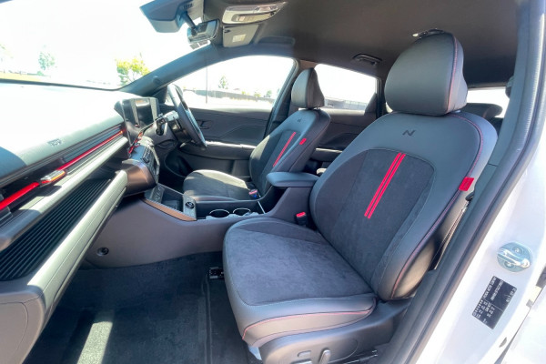 2026 Hyundai KONA SX2.V3 Premium N Line SUV Image 11