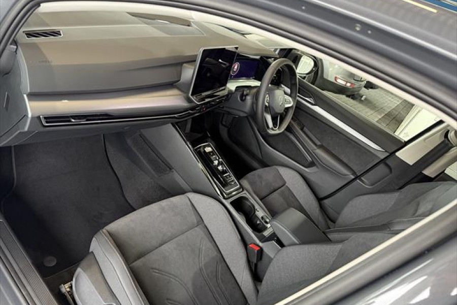 2024 Volkswagen Golf 8 110TSI Hatch Image 10