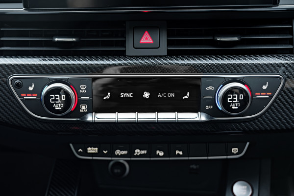 2024 Audi RS 4 B9 Competition SUV image 17