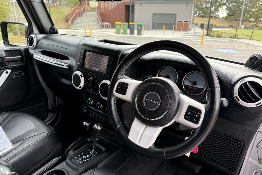 2014 Jeep Wrangler JK Polar SUV Image 20